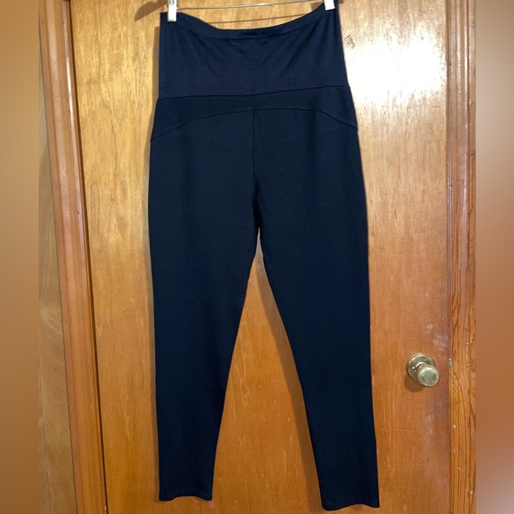🥳H/P💖BEST IN MATERNITY WEAR🎉•TIME AND TRU•BLACK MATERNITY LEGGINGS SIZE LARGE - Picture 3 of 7